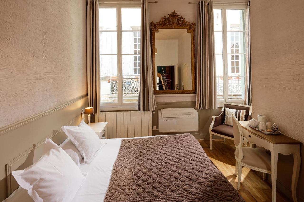 De L'amphitheatre Hotel 3*
