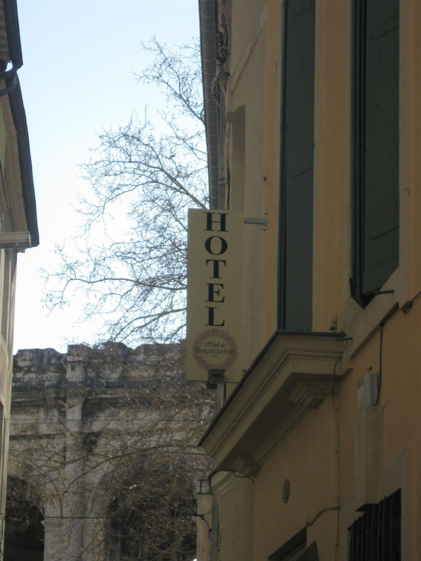 De L'amphitheatre Hotel Nimes
